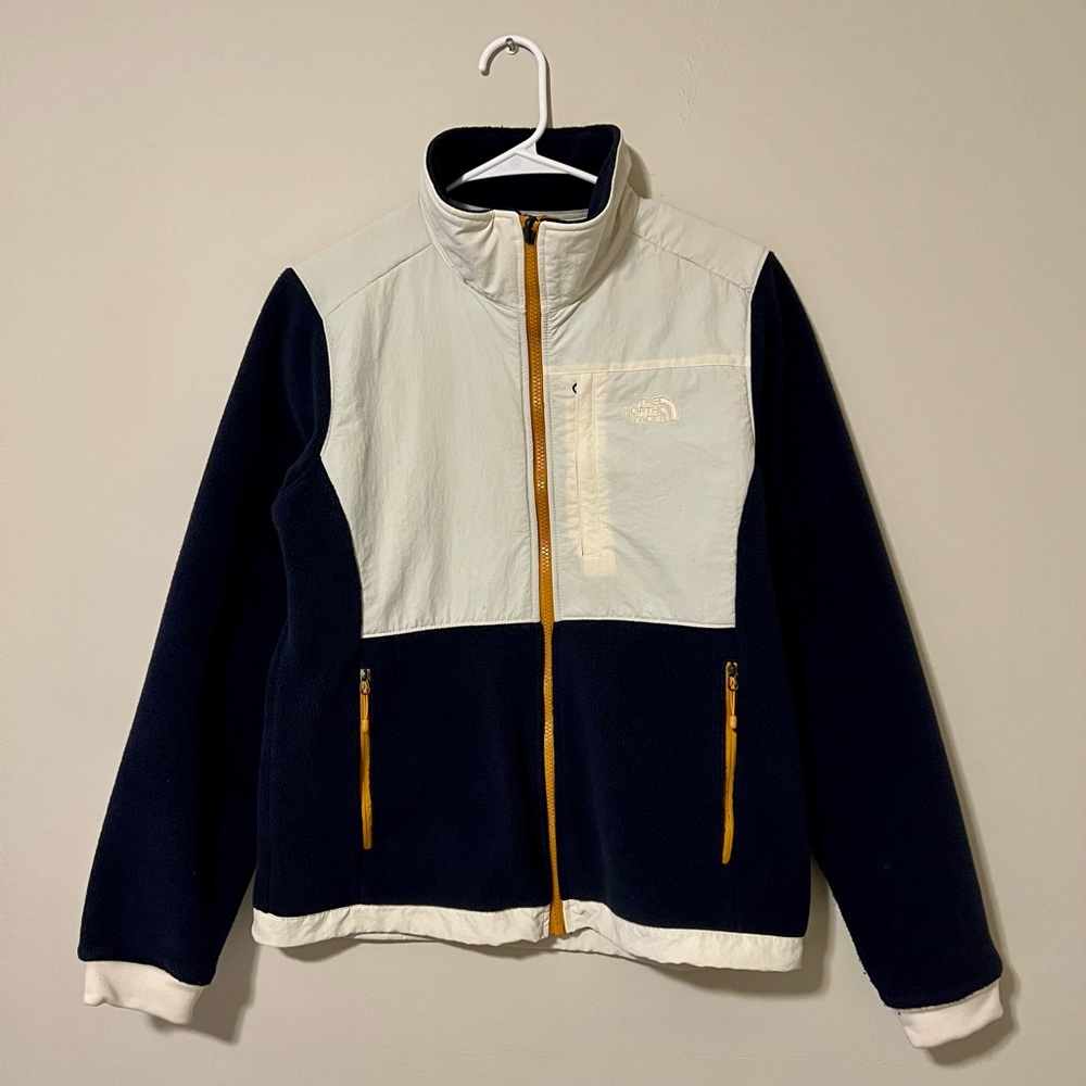 Women’s North Face Fleece Zip Up